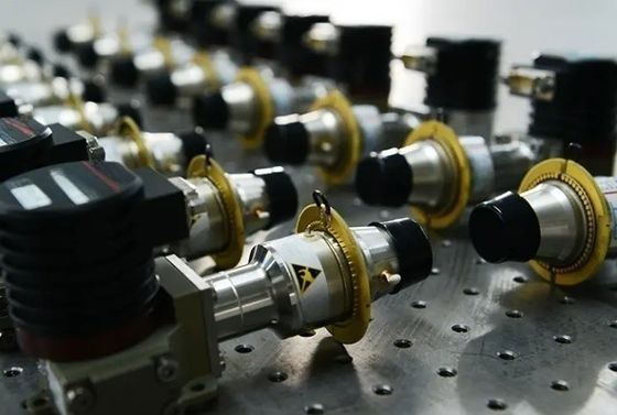 Monoculare termico a visione notturna resistente all'acqua, progettato per ambienti difficili, operazioni militari, monitoraggio della fauna selvatica e ricerca e soccorso