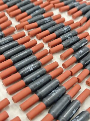 TE Connectivity BJE-80 assemblaggio di splice di diodo in linea di livello aerospaziale con diodo unidirezionale e tenuta termicamente riduttibile ignifugabile per filo AWG 2620